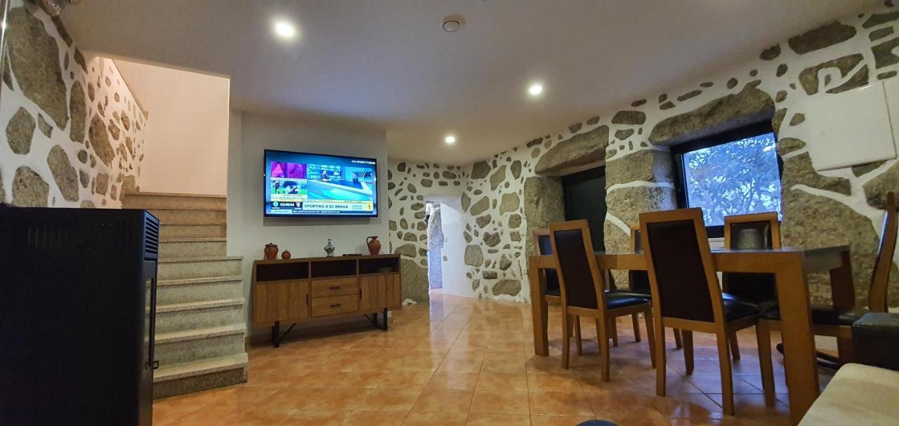 Villa Quinta Da Tormenta -14 Pessoas- Cabeceiras De Basto 2 Casas E Piscina Privada Extérieur photo